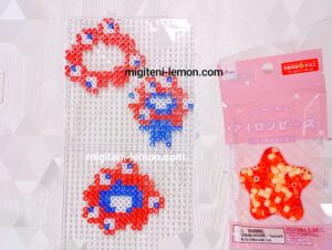myakumyaku-small-beads-expo2025-daiso-handmade-red-blue